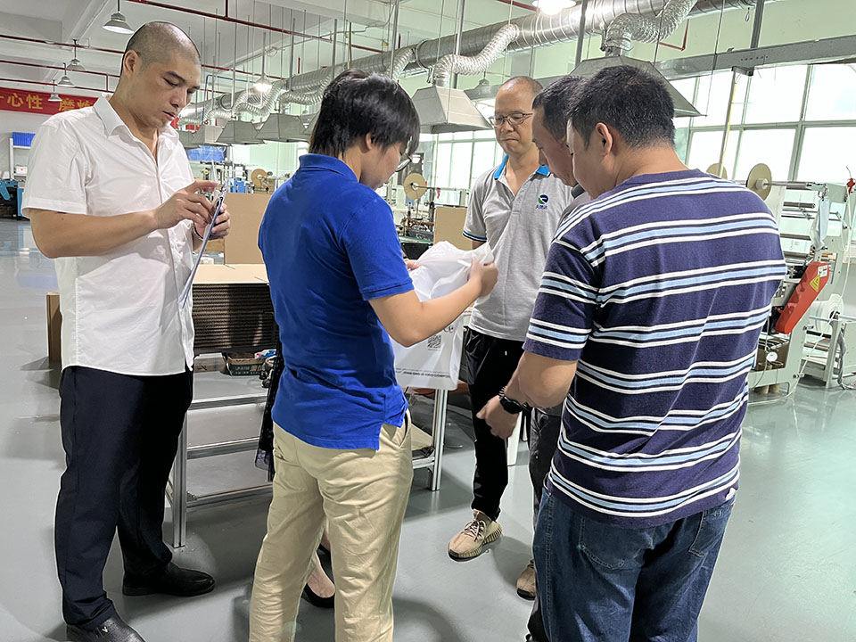 歡迎小米公司最后驗(yàn)廠環(huán)節(jié)!(圖2)